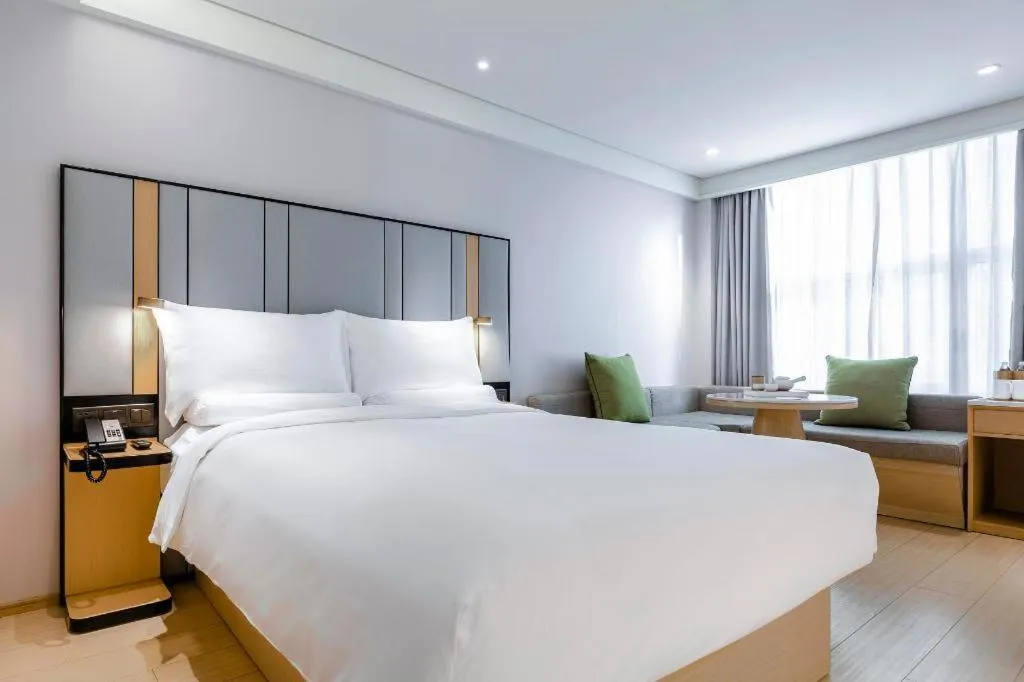 JI Hotel Shanghai Shangcheng Road Metro Station