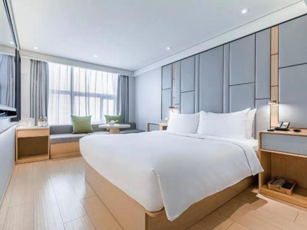 JI Hotel Shanghai Shangcheng Road Metro Station