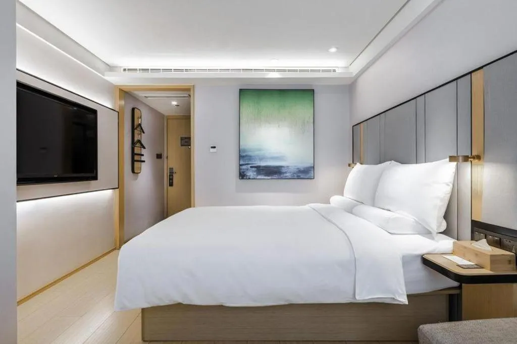 JI Hotel Shanghai Shangcheng Road Metro Station