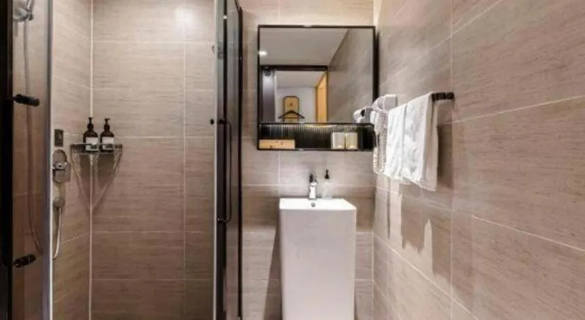 JI Hotel Shanghai Shangcheng Road Metro Station