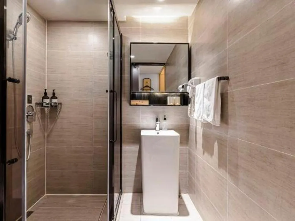 JI Hotel Shanghai Shangcheng Road Metro Station