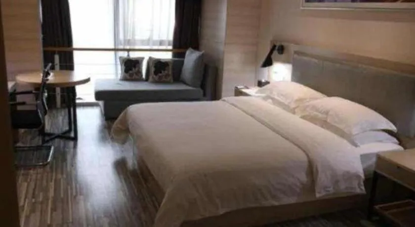 Bed in City Comfort Inn Changsha Yuelu Mountain Meixi Lake Park