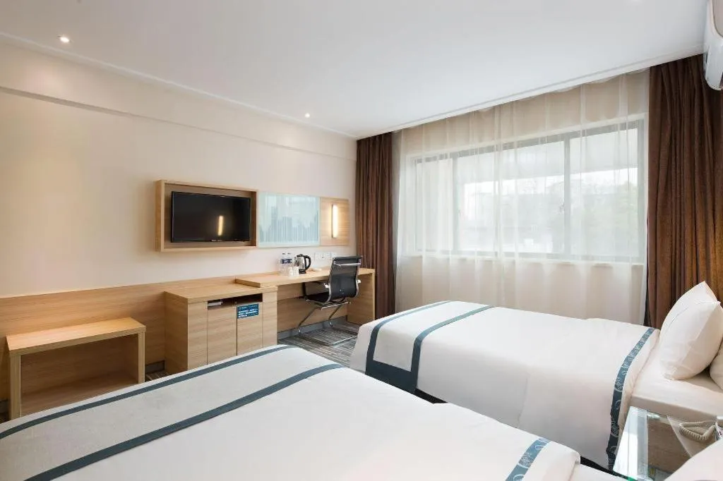 Bed in City Comfort Inn Changsha Yuelu Mountain Meixi Lake Park