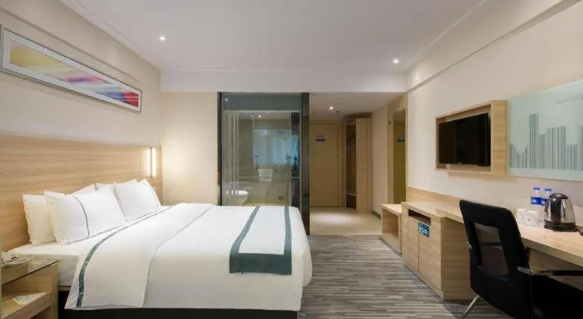 Bed in City Comfort Inn Changsha Yuelu Mountain Meixi Lake Park