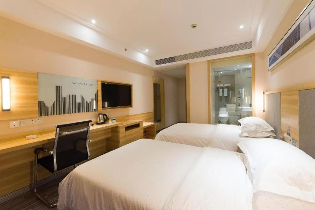 Bed in City Comfort Inn Changsha Yuelu Mountain Meixi Lake Park
