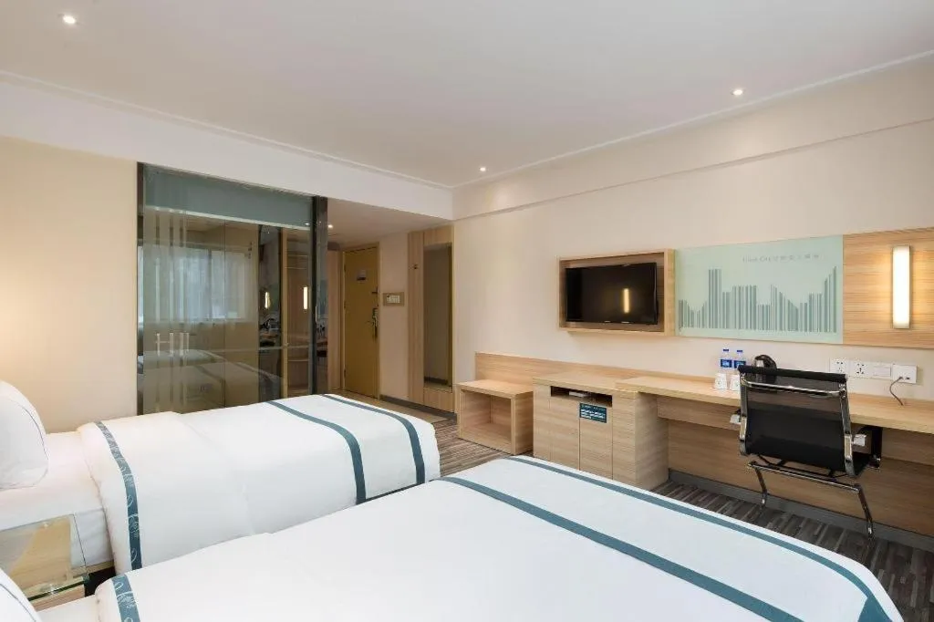 Bed in City Comfort Inn Changsha Yuelu Mountain Meixi Lake Park