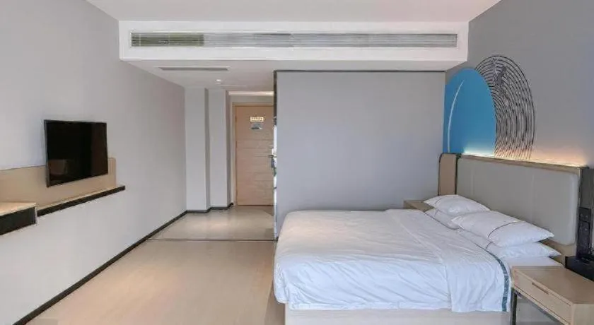 Bed in City Comfort Inn Changsha Yuelu Mountain Meixi Lake Park