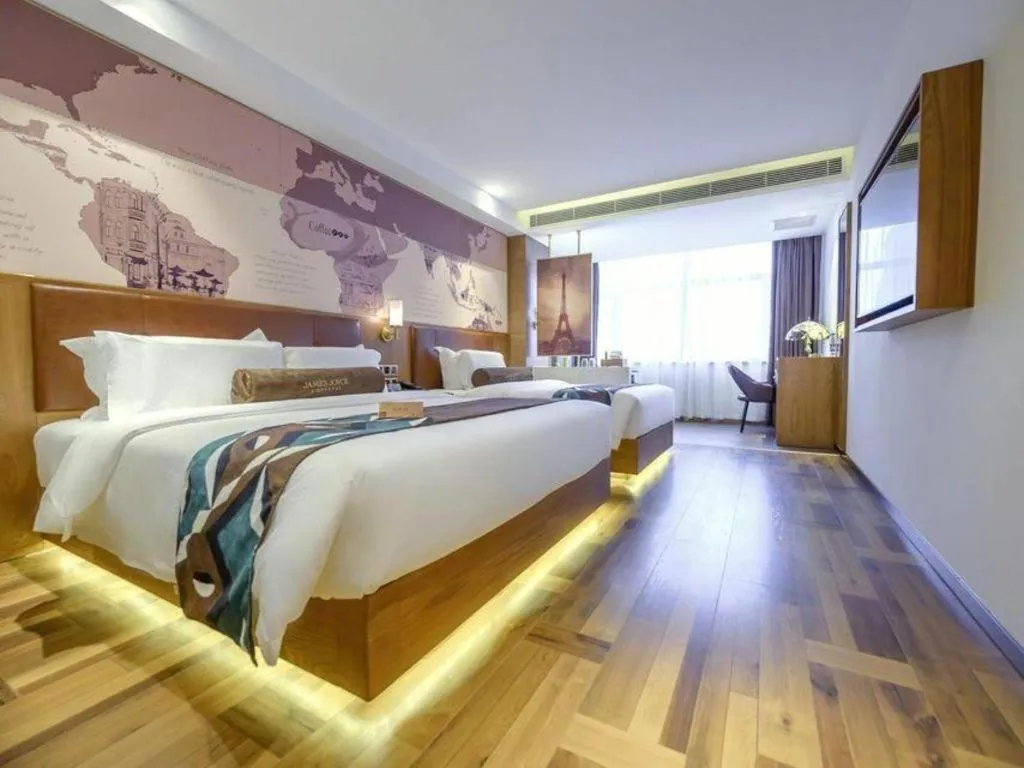 Bed in James Joyce Coffetel Shenyang North Railway Station Qishan Road Metro Station