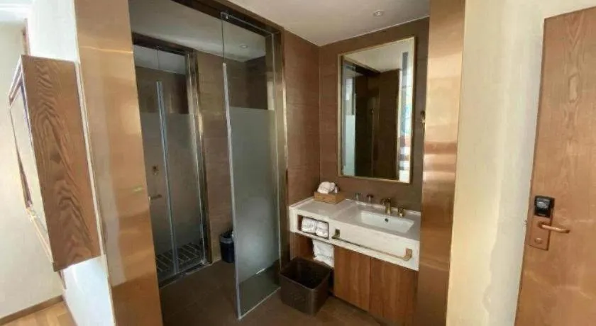 James Joyce Coffetel Shenyang North Railway Station Qishan Road Metro Station