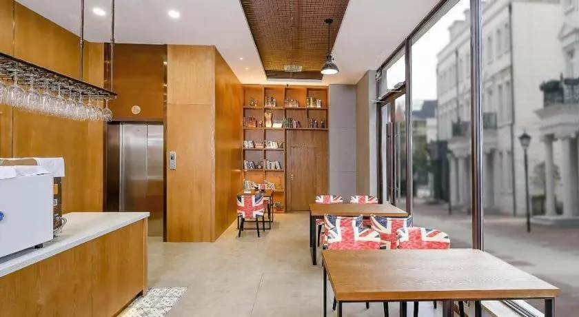 James Joyce Coffetel Shenyang North Railway Station Qishan Road Metro Station