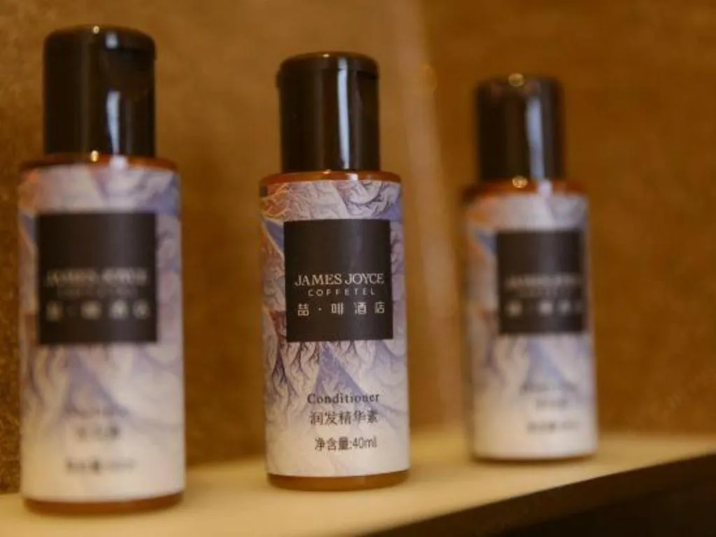 James Joyce Coffetel Shenyang North Railway Station Qishan Road Metro Station