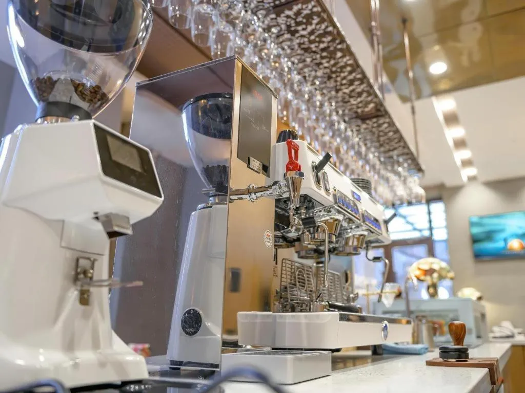 James Joyce Coffetel Shenyang North Railway Station Qishan Road Metro Station