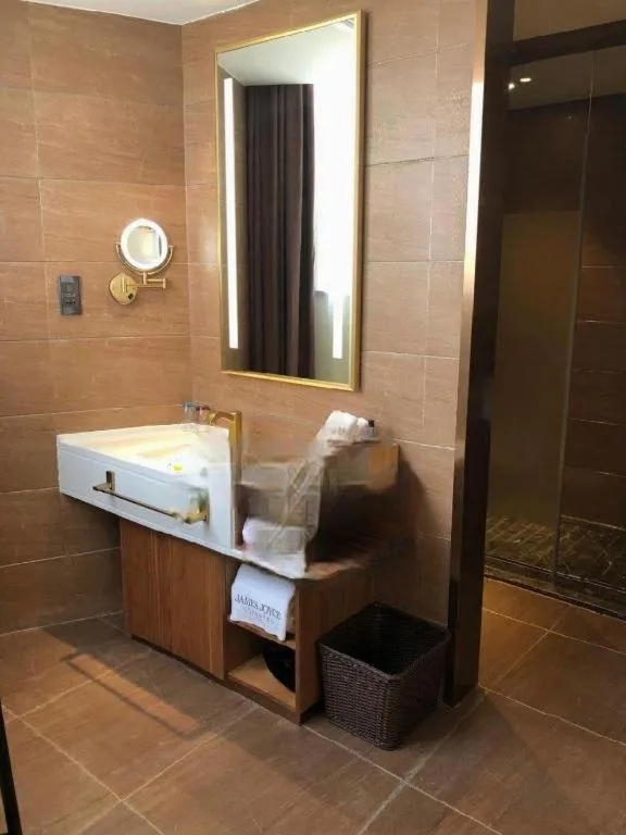 James Joyce Coffetel Shenyang North Railway Station Qishan Road Metro Station