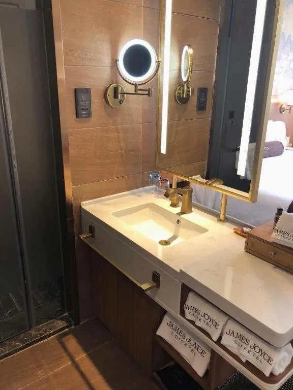 James Joyce Coffetel Shenyang North Railway Station Qishan Road Metro Station