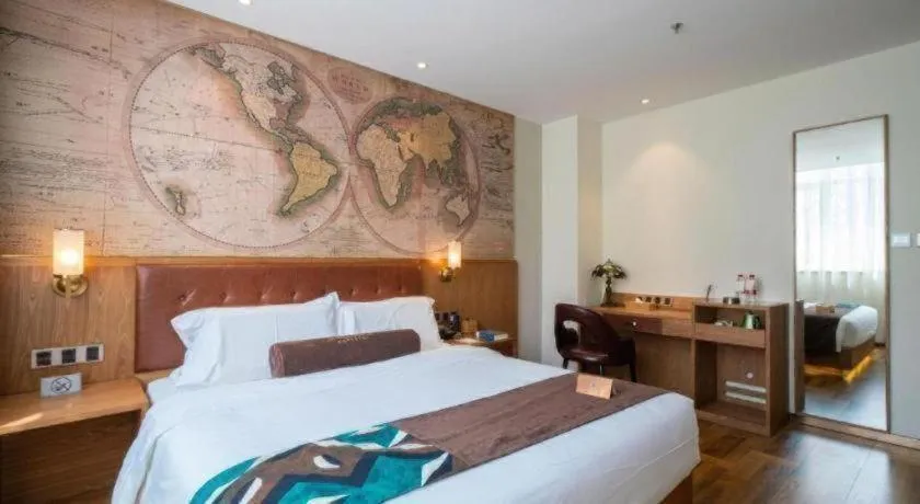 Bed in James Joyce Coffetel Shenyang North Railway Station Qishan Road Metro Station