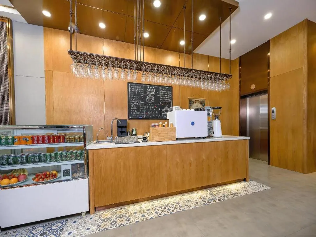 James Joyce Coffetel Shenyang North Railway Station Qishan Road Metro Station