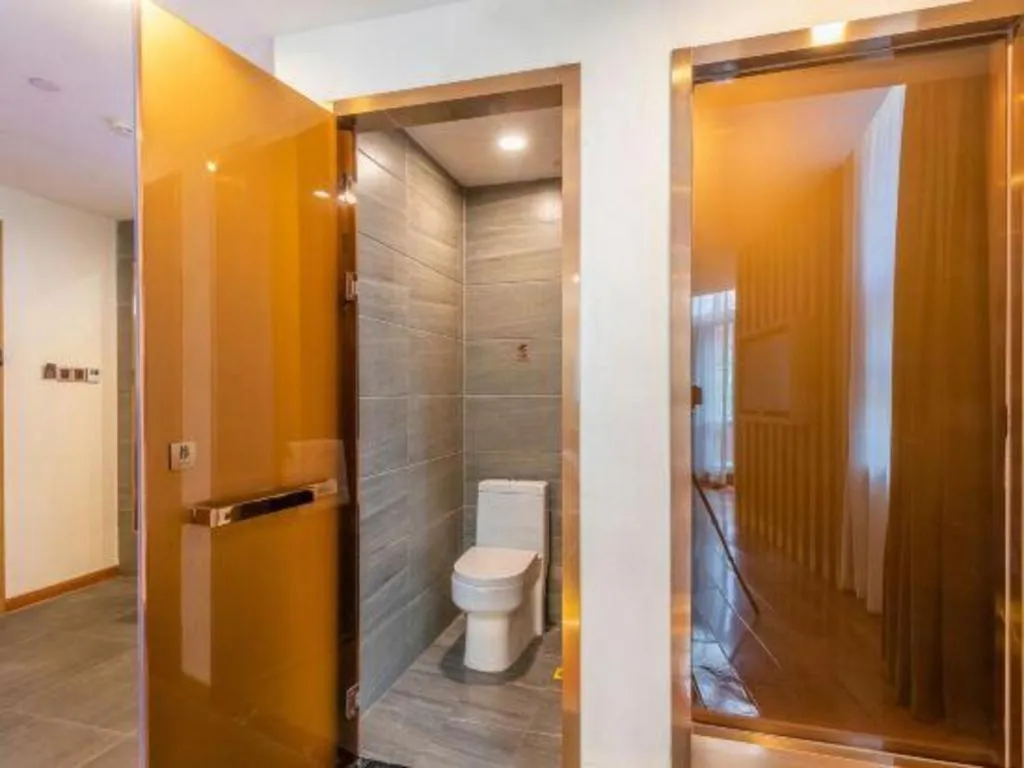 James Joyce Coffetel Harbin Central Street