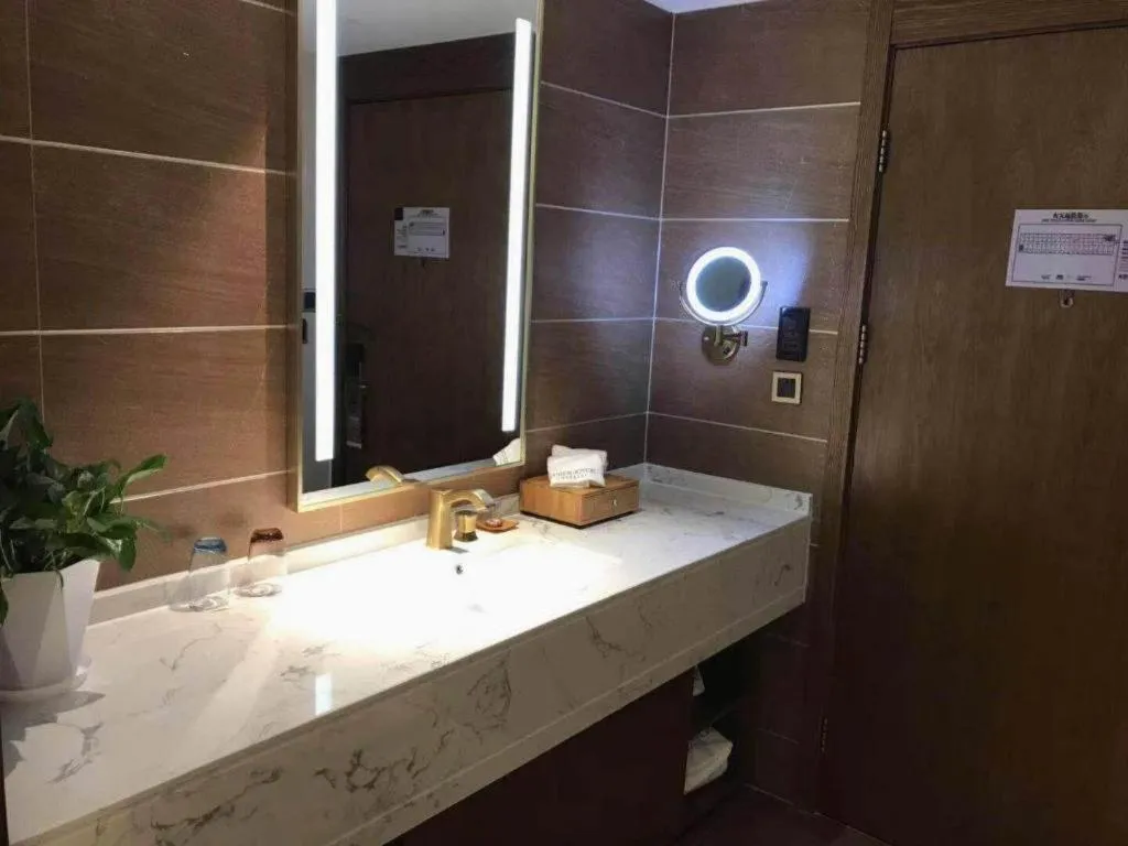 James Joyce Coffetel Beijing West Railway Station Lianhua Bridge