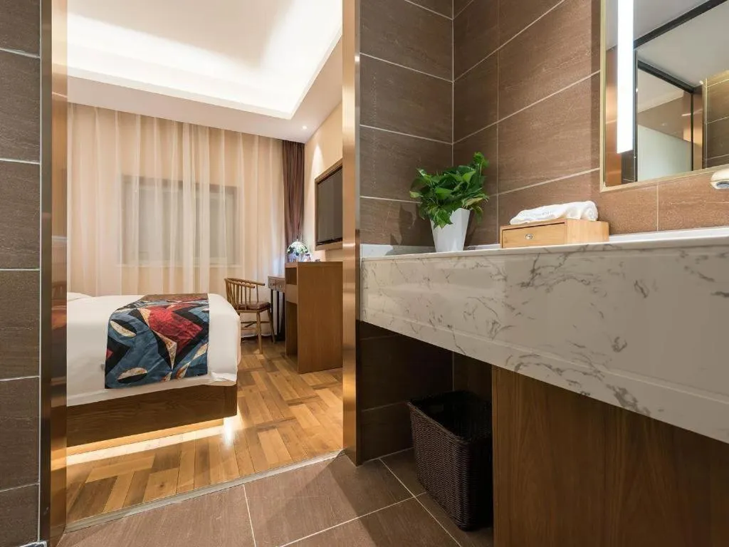 James Joyce Coffetel Beijing West Railway Station Lianhua Bridge