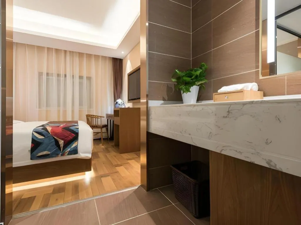 James Joyce Coffetel Beijing West Railway Station Lianhua Bridge