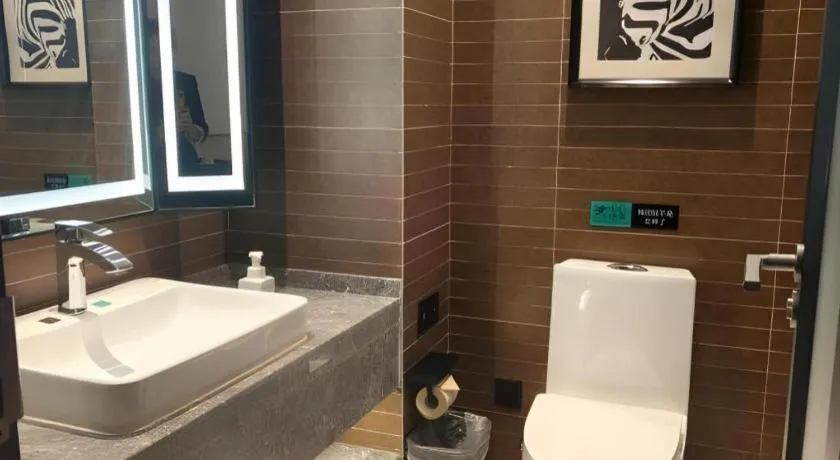 Xana Hotelle Shenyang Zhongshan Plaza the Affiliated First Hospital of China Medical University