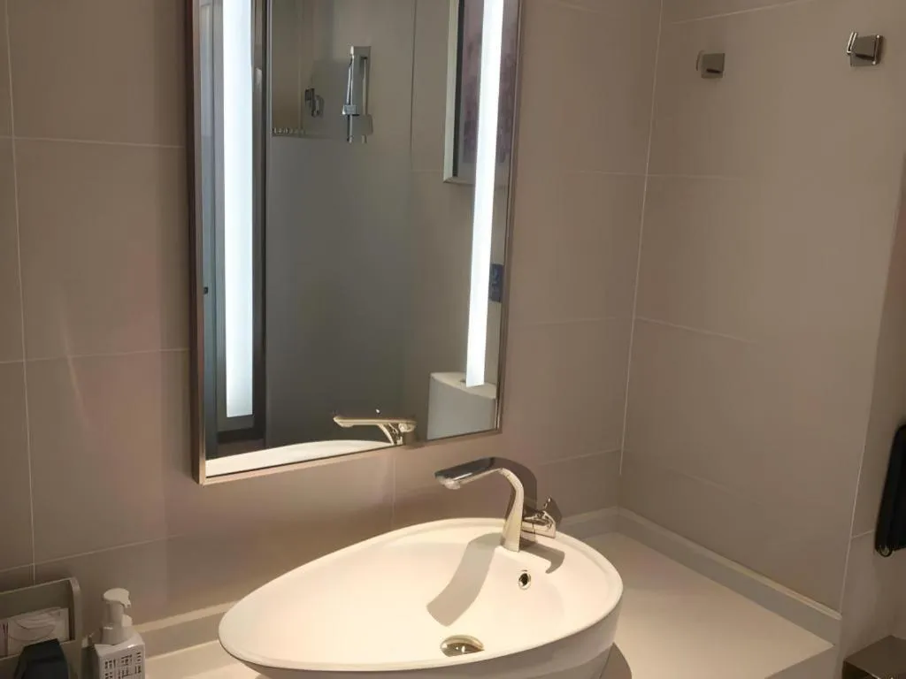 Xana Hotelle Shenyang Zhongshan Plaza the Affiliated First Hospital of China Medical University