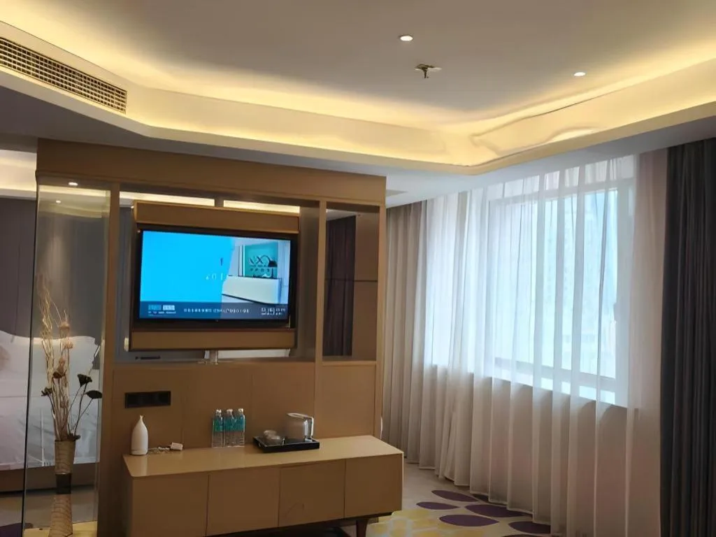 Xana Hotelle Shenyang Zhongshan Plaza the Affiliated First Hospital of China Medical University