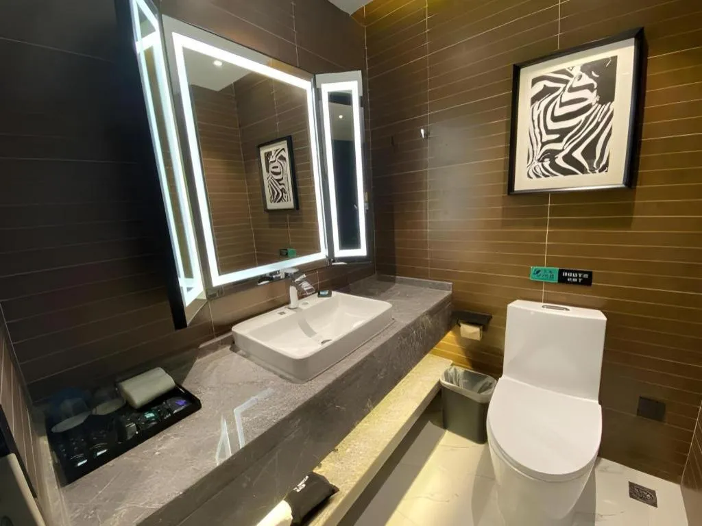 Xana Hotelle Shenyang Zhongshan Plaza the Affiliated First Hospital of China Medical University