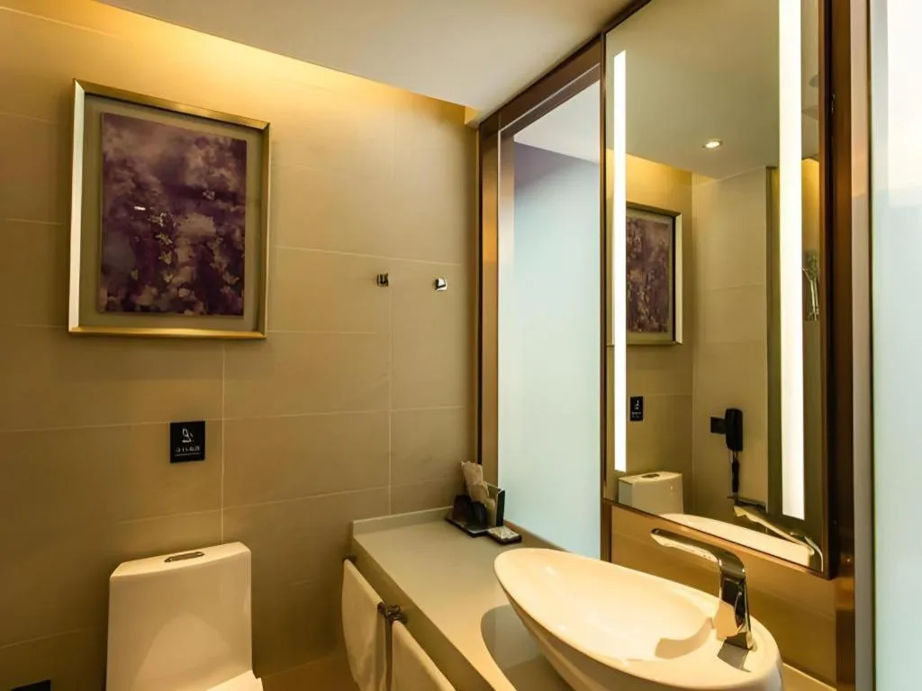 Xana Hotelle Shenyang Zhongshan Plaza the Affiliated First Hospital of China Medical University