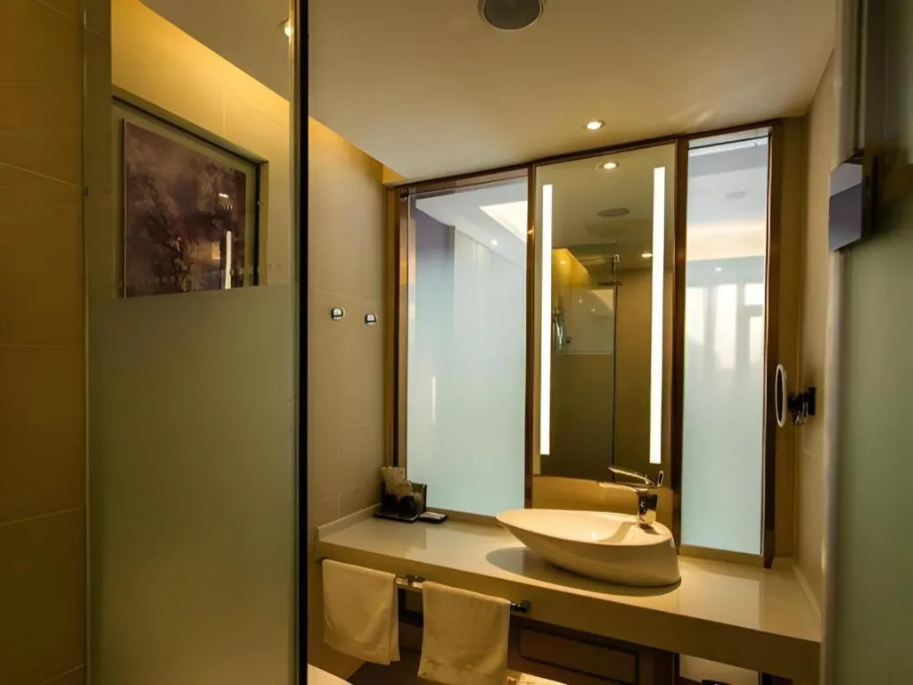 Xana Hotelle Shenyang Zhongshan Plaza the Affiliated First Hospital of China Medical University