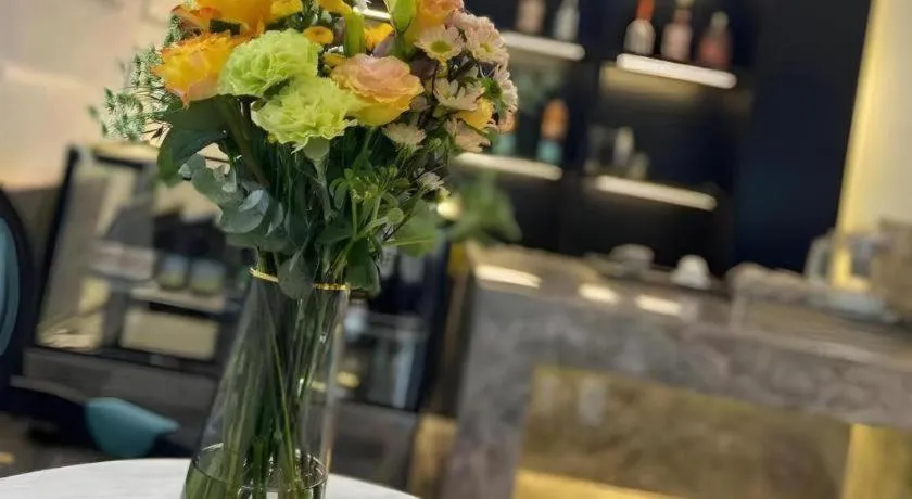 Xana Hotelle Shenyang Zhongshan Plaza the Affiliated First Hospital of China Medical University