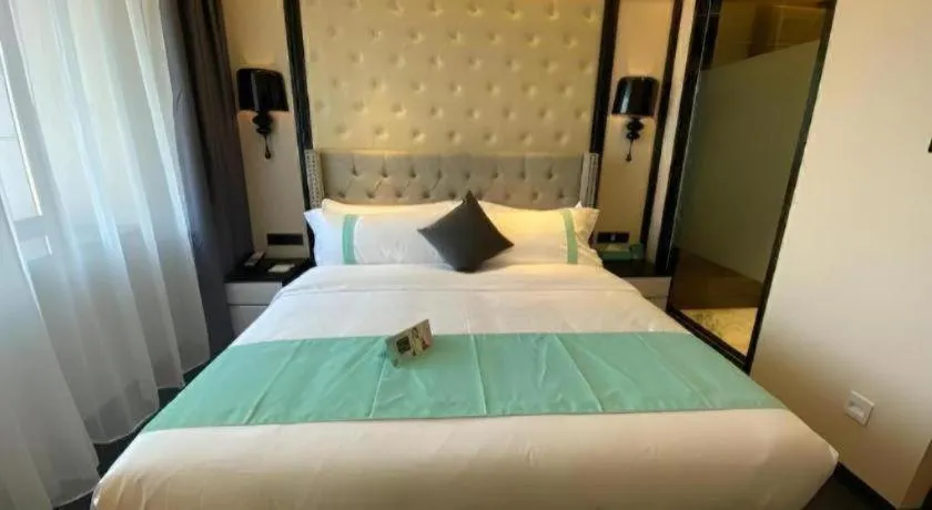 Bed in Xana Hotelle Shenyang Zhongshan Plaza the Affiliated First Hospital of China Medical University