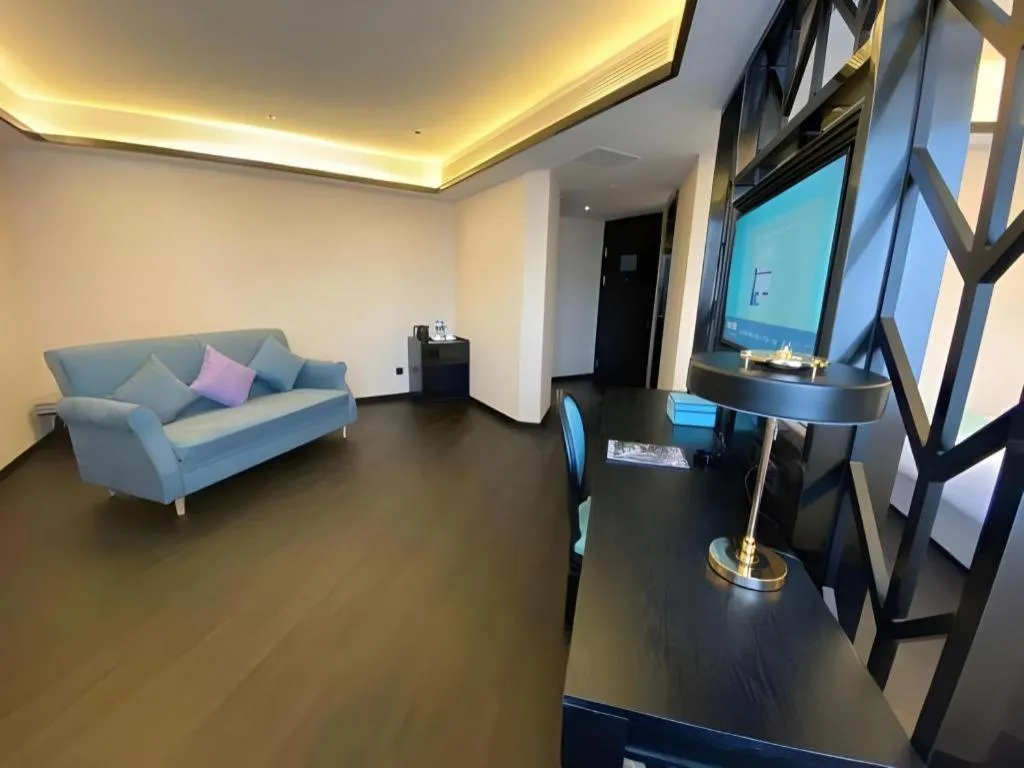 Xana Hotelle Shenyang Zhongshan Plaza the Affiliated First Hospital of China Medical University