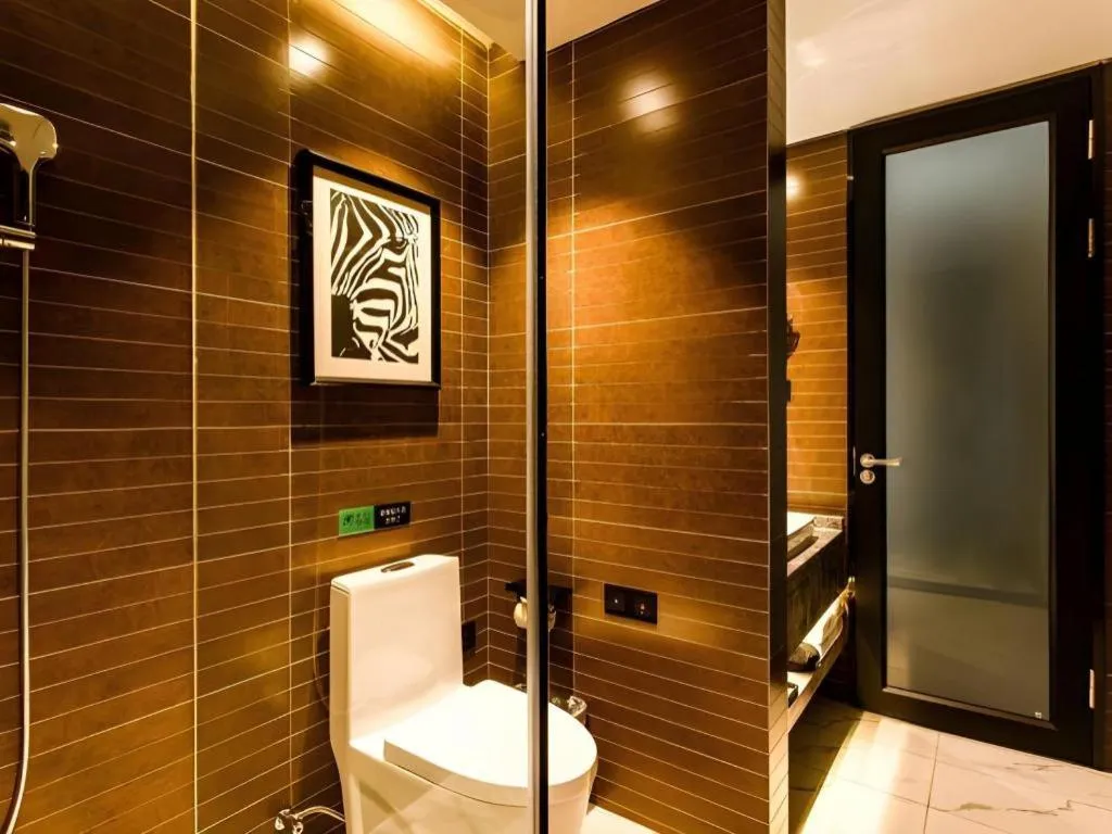 Xana Hotelle Shenyang Zhongshan Plaza the Affiliated First Hospital of China Medical University