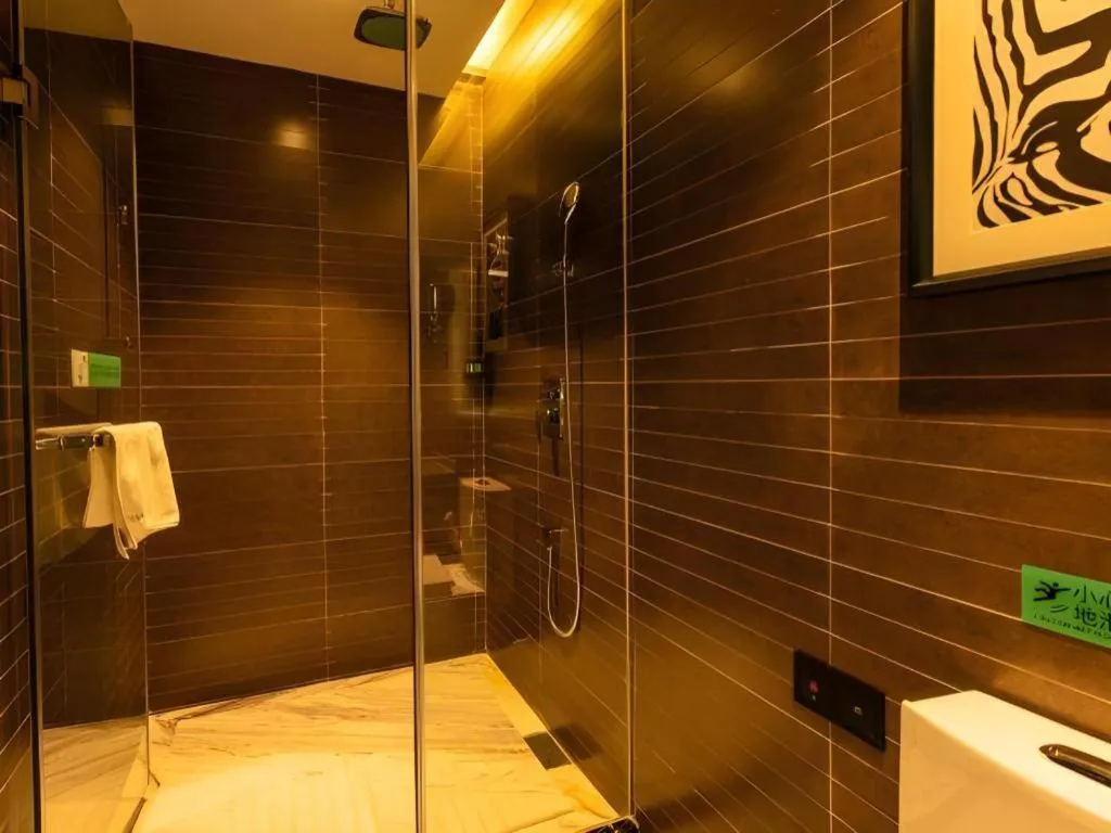 Xana Hotelle Shenyang Zhongshan Plaza the Affiliated First Hospital of China Medical University