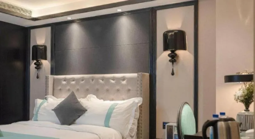 Bed in Xana Hotelle Zhuhai Gongbei Port