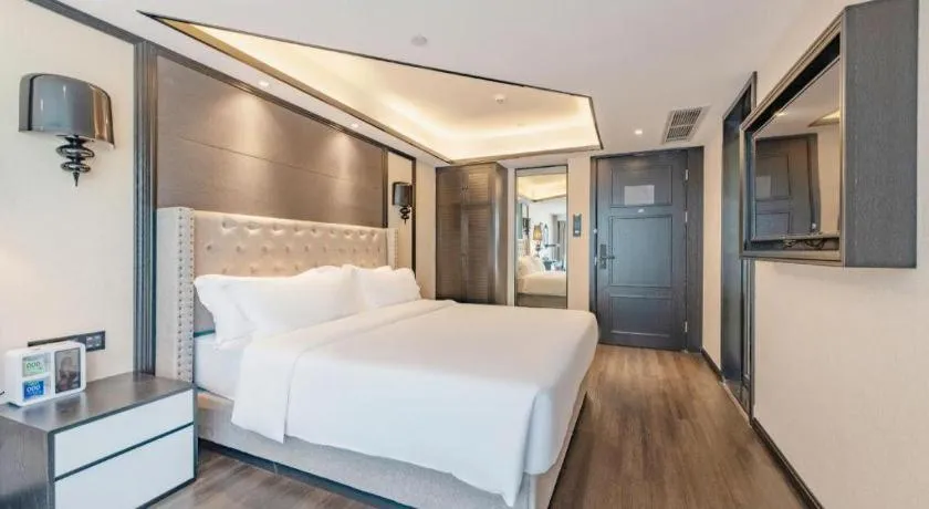 Bed in Xana Hotelle Zhuhai Gongbei Port