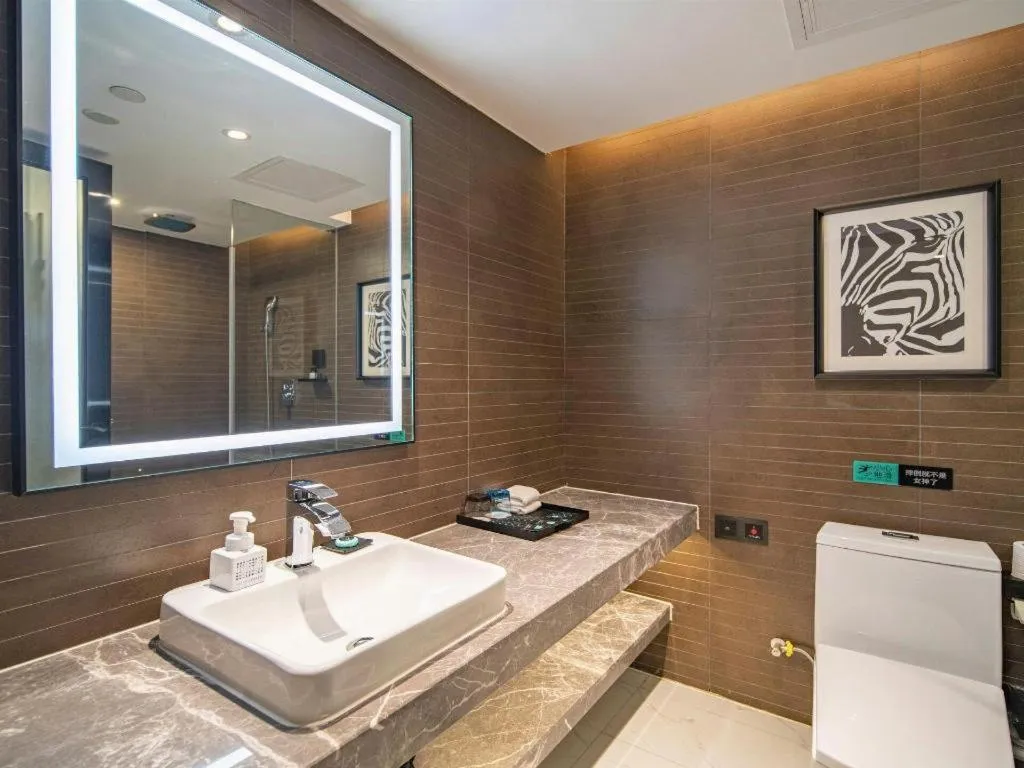 Xana Hotelle Zhuhai Gongbei Port