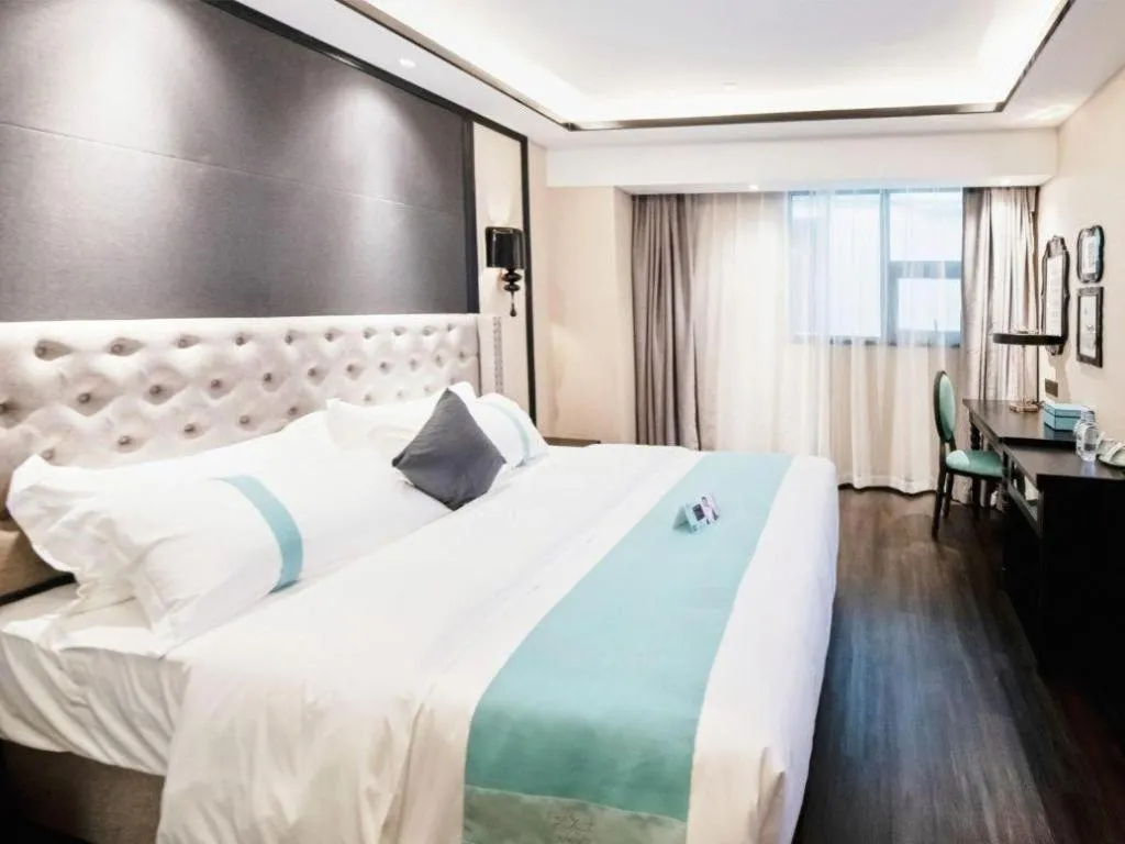 Bed in Xana Hotelle Zhuhai Gongbei Port