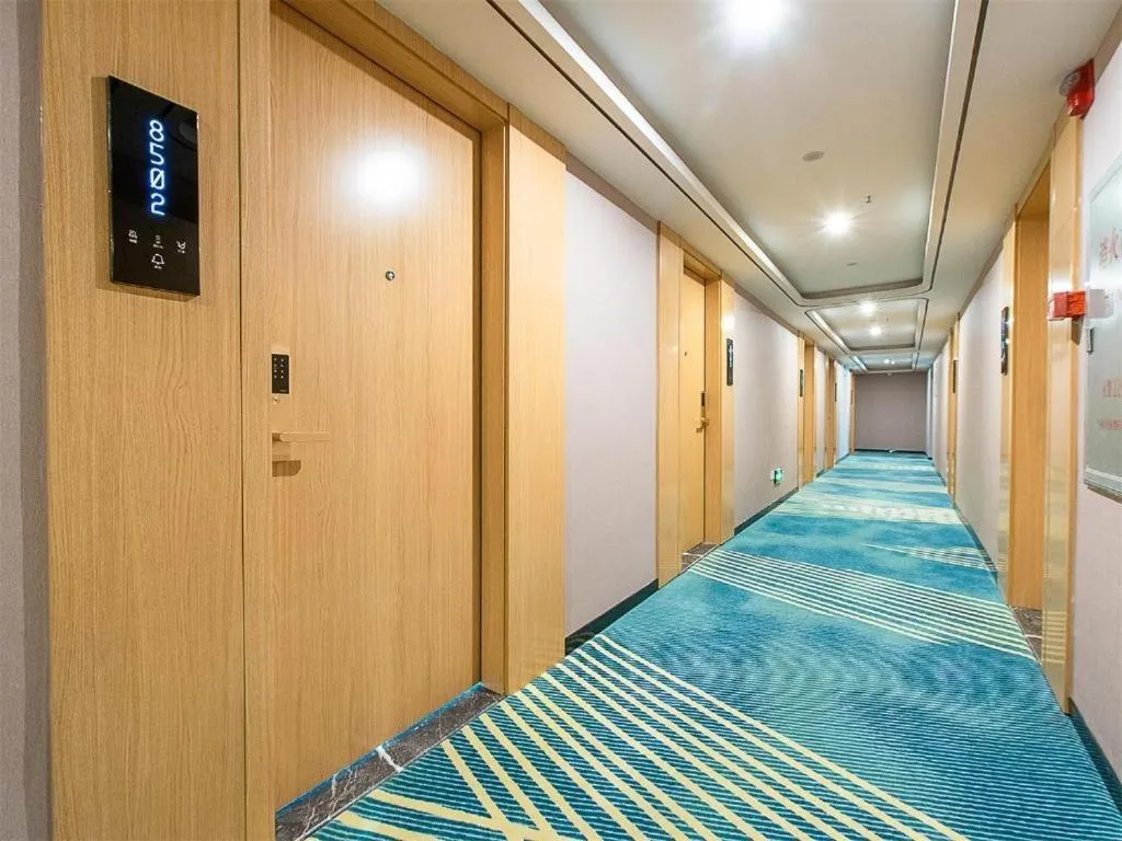 Bed in Zmax Hotel Guangzhou Railway Station