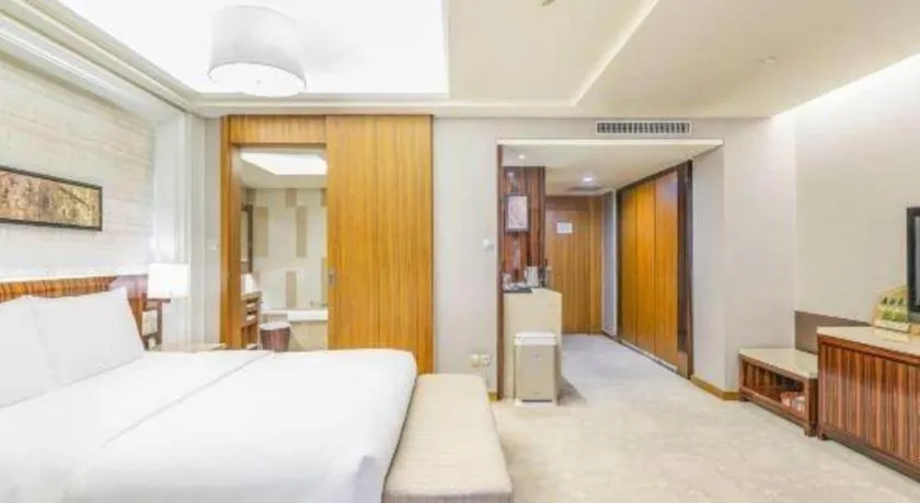 Bed in YUN-RAY Ambassador Hotel