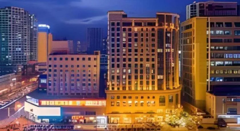 YUN-RAY Ambassador Hotel