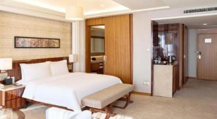 Bed in YUN-RAY Ambassador Hotel