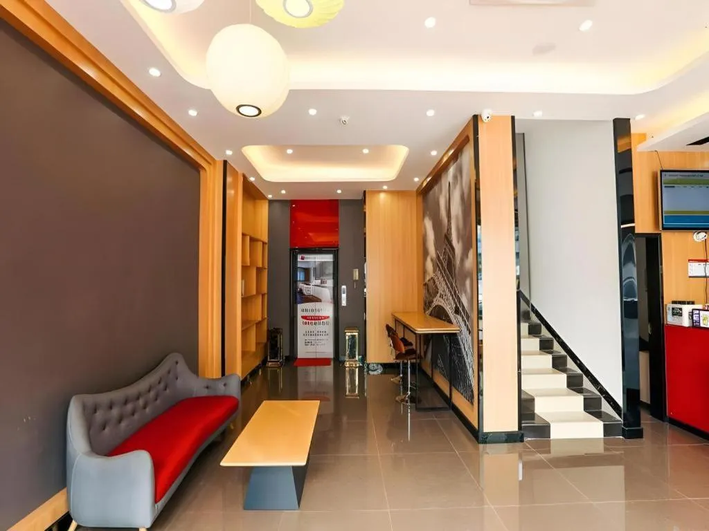 Thank Inn Hotel Guangdong Zhuhai Jiwan Hongqi Central Sqaure