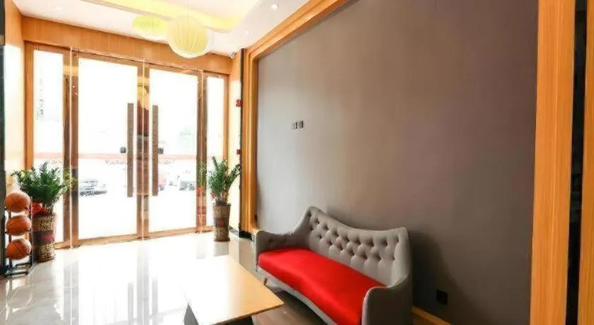 Thank Inn Hotel Guangdong Zhuhai Jiwan Hongqi Central Sqaure