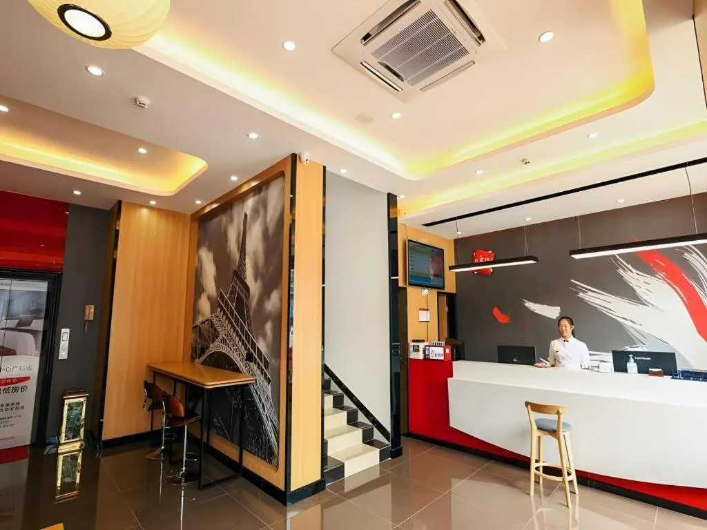 Thank Inn Hotel Guangdong Zhuhai Jiwan Hongqi Central Sqaure