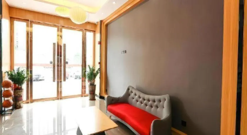 Thank Inn Hotel Guangdong Zhuhai Jiwan Hongqi Central Sqaure