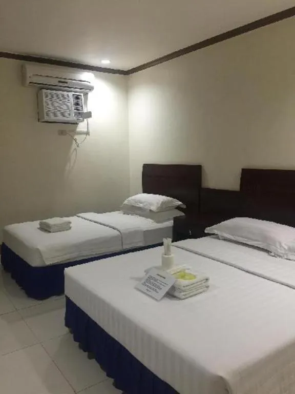 Bed in Jeamco Royal Hotel - Baybay