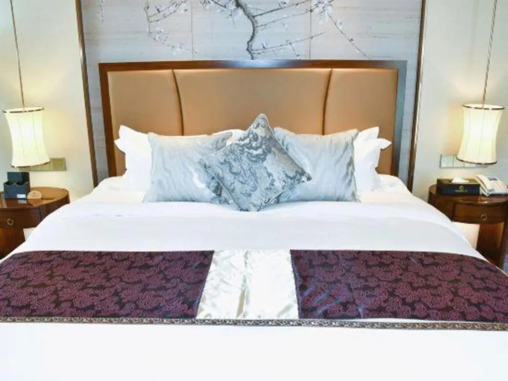 Bed in Qingdao Hualan Hotel