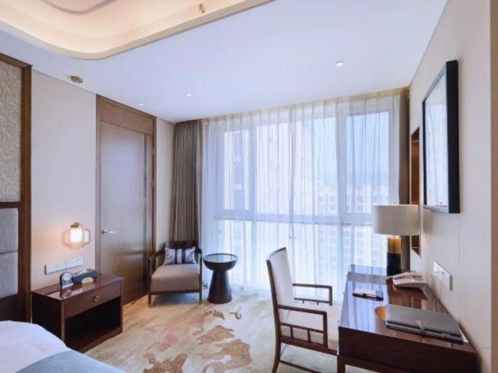 Bed in Qingdao Hualan Hotel